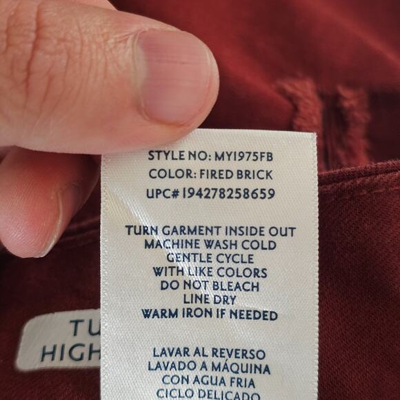 Seven7 Tummy Less High Rise Skinny Shorts Womens 12 Red Distressed Cutoff Casual - Picture 11 of 11